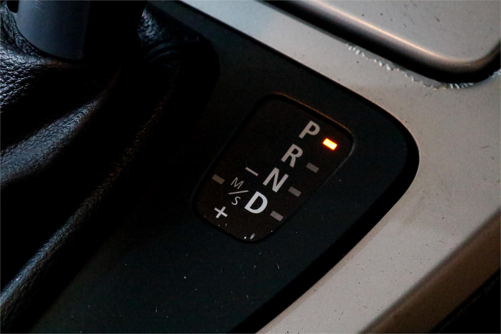 2005 BMW 325I E90 SEDAN