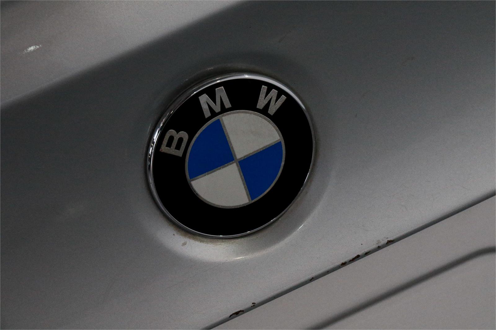 2005 BMW 325I E90 SEDAN
