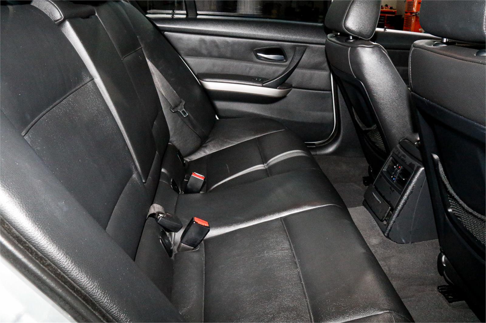 2005 BMW 325I E90 SEDAN