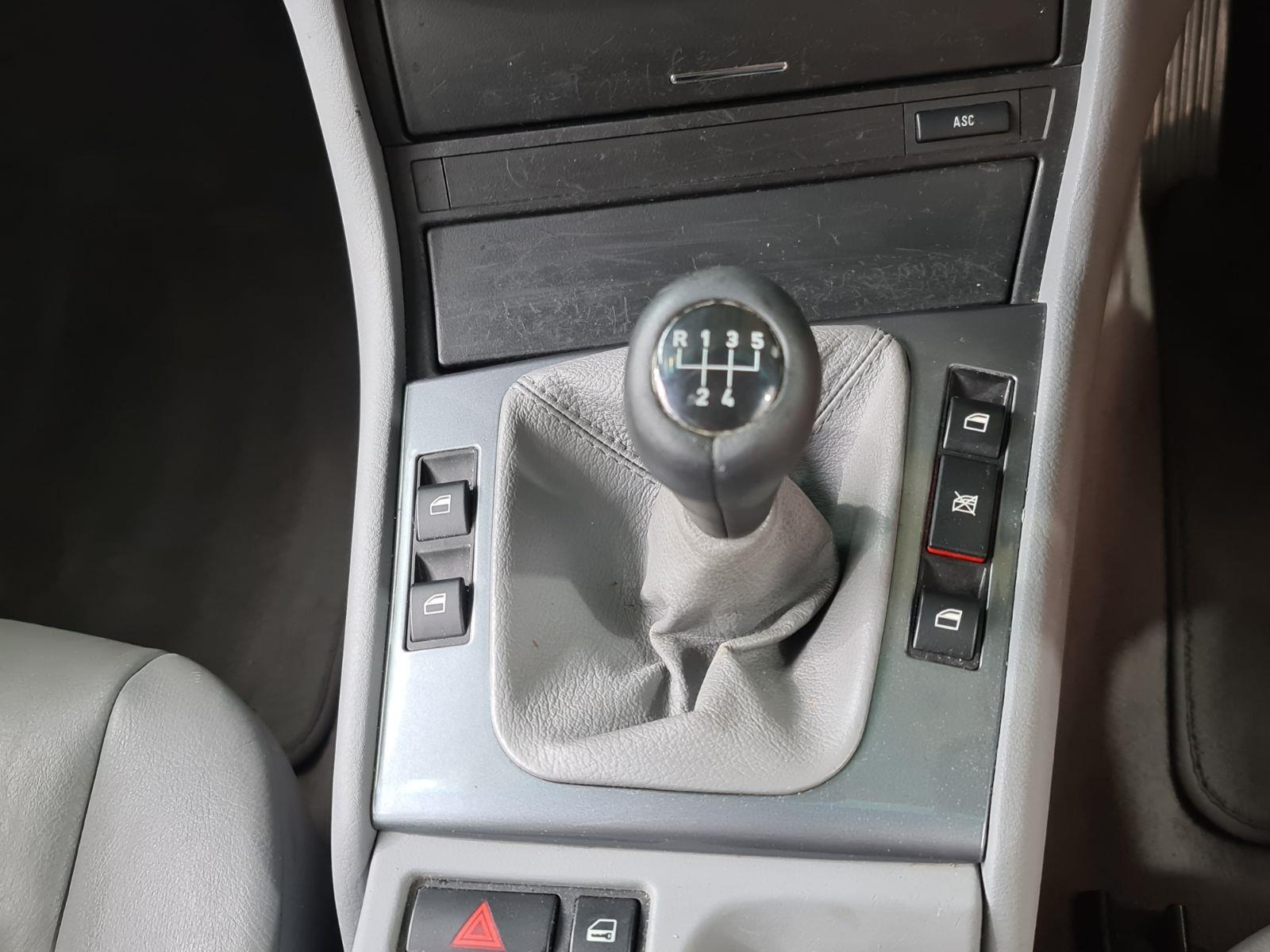 2000 BMW 3 SERIES E46 318I MANUAL SEDAN