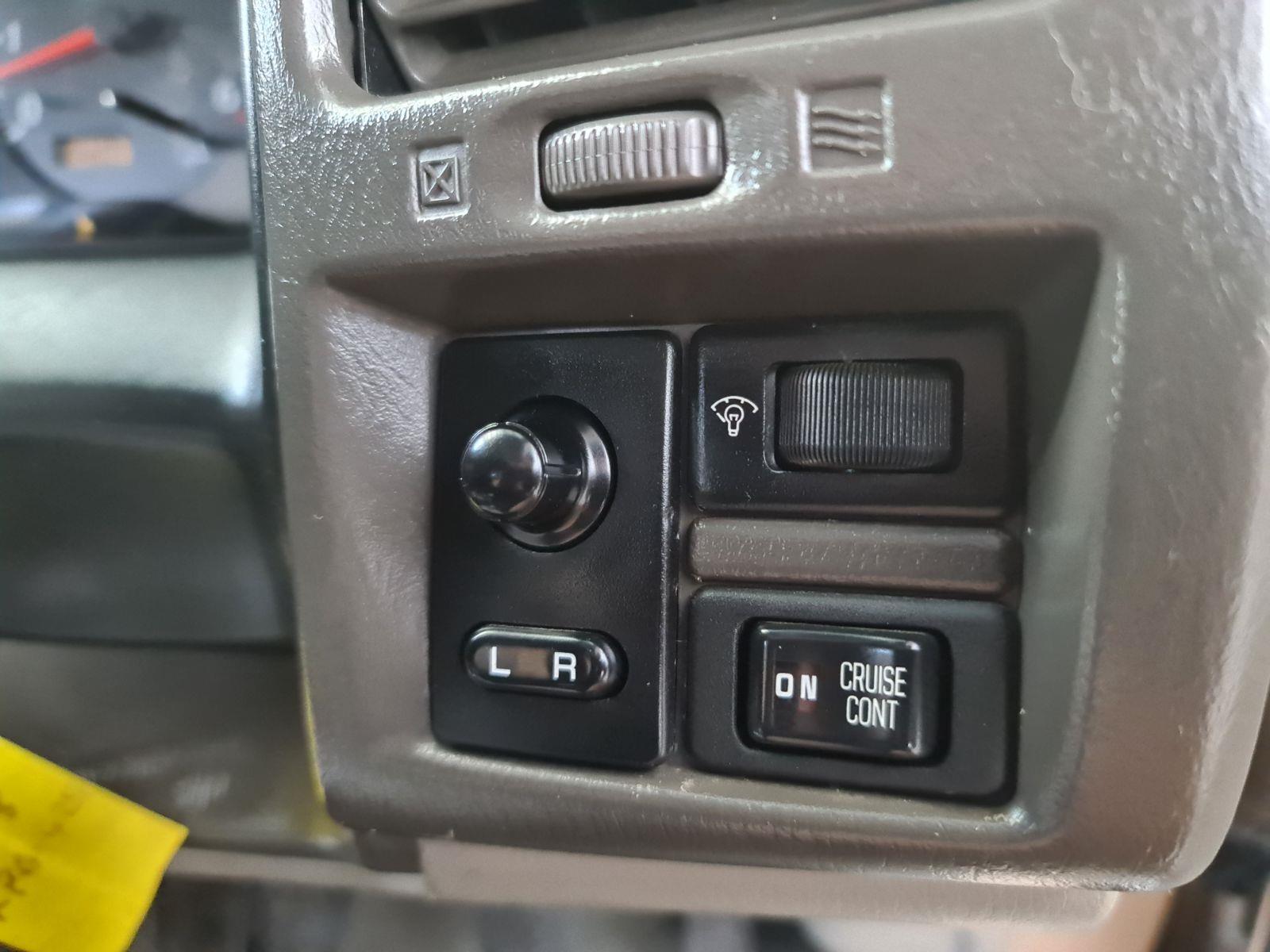 1998 NISSAN PATROL GU ST MANUAL WAGON