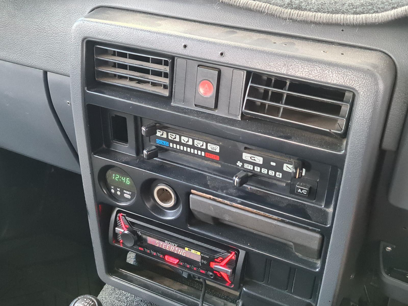 1988 FORD MAVERICK MANUAL WAGON