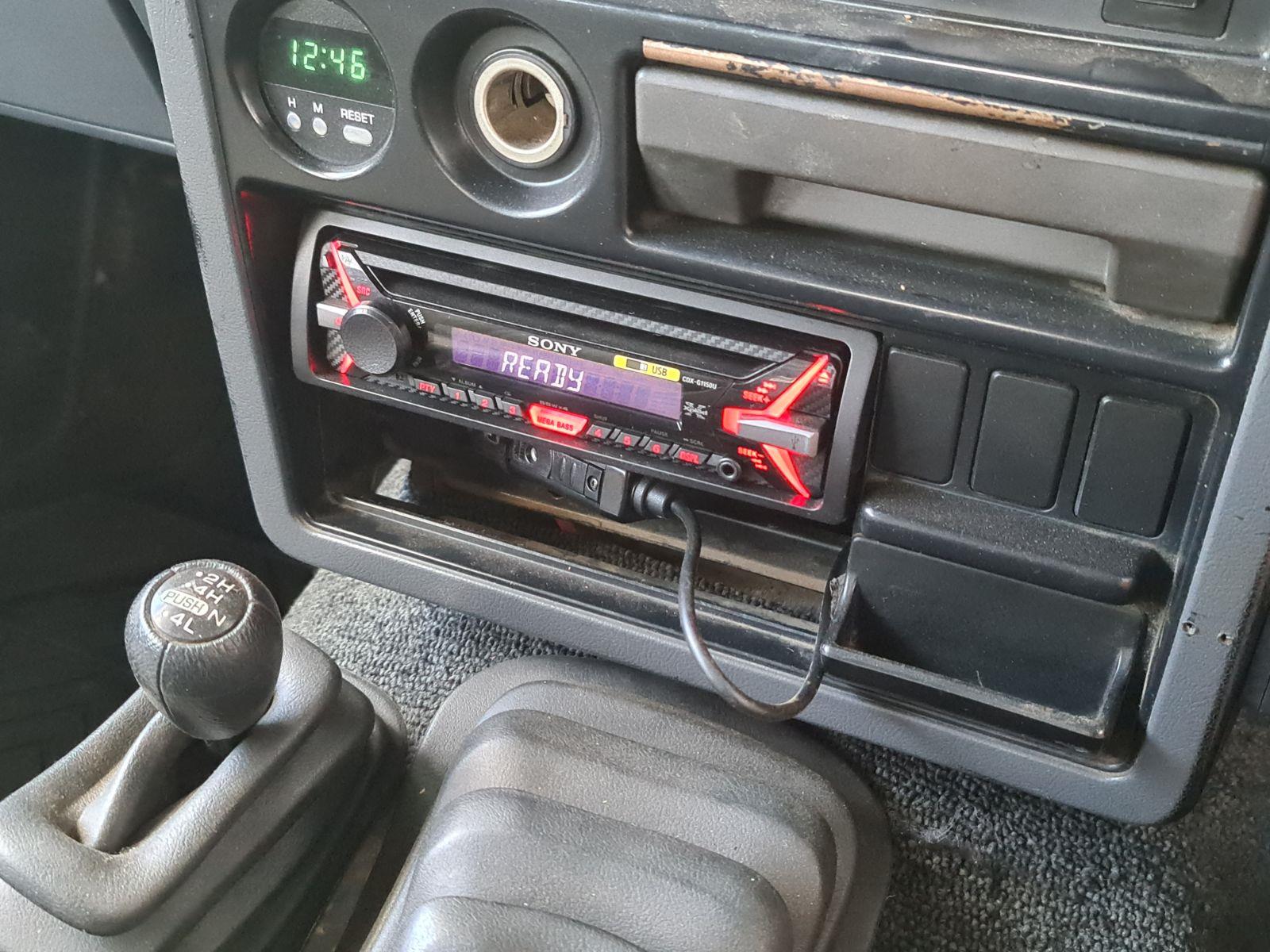 1988 FORD MAVERICK MANUAL WAGON