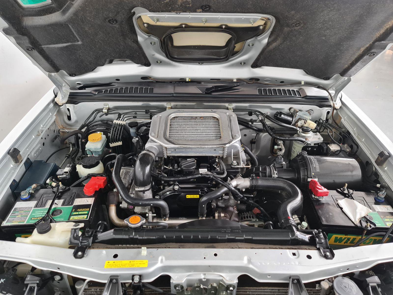 2012 NISSAN NAVARA D22 ST-R MANUAL UTILITY