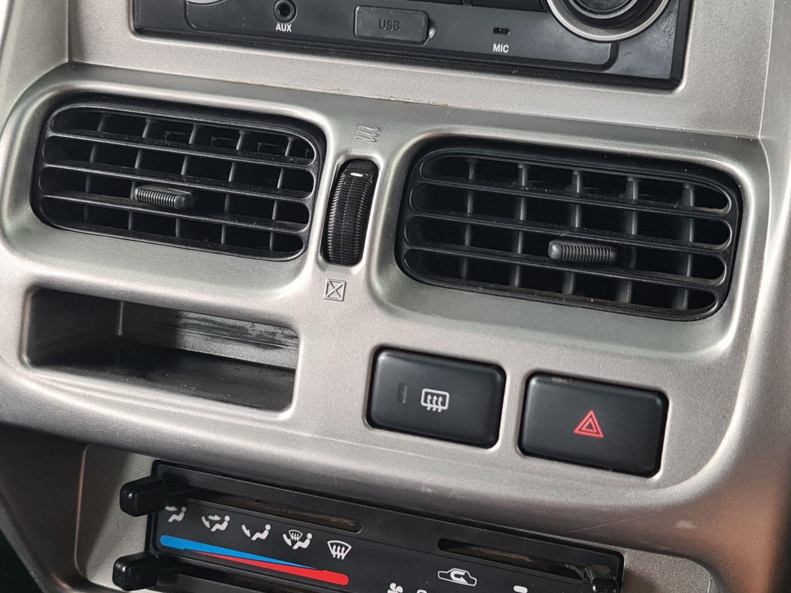 2012 NISSAN NAVARA D22 ST-R MANUAL UTILITY