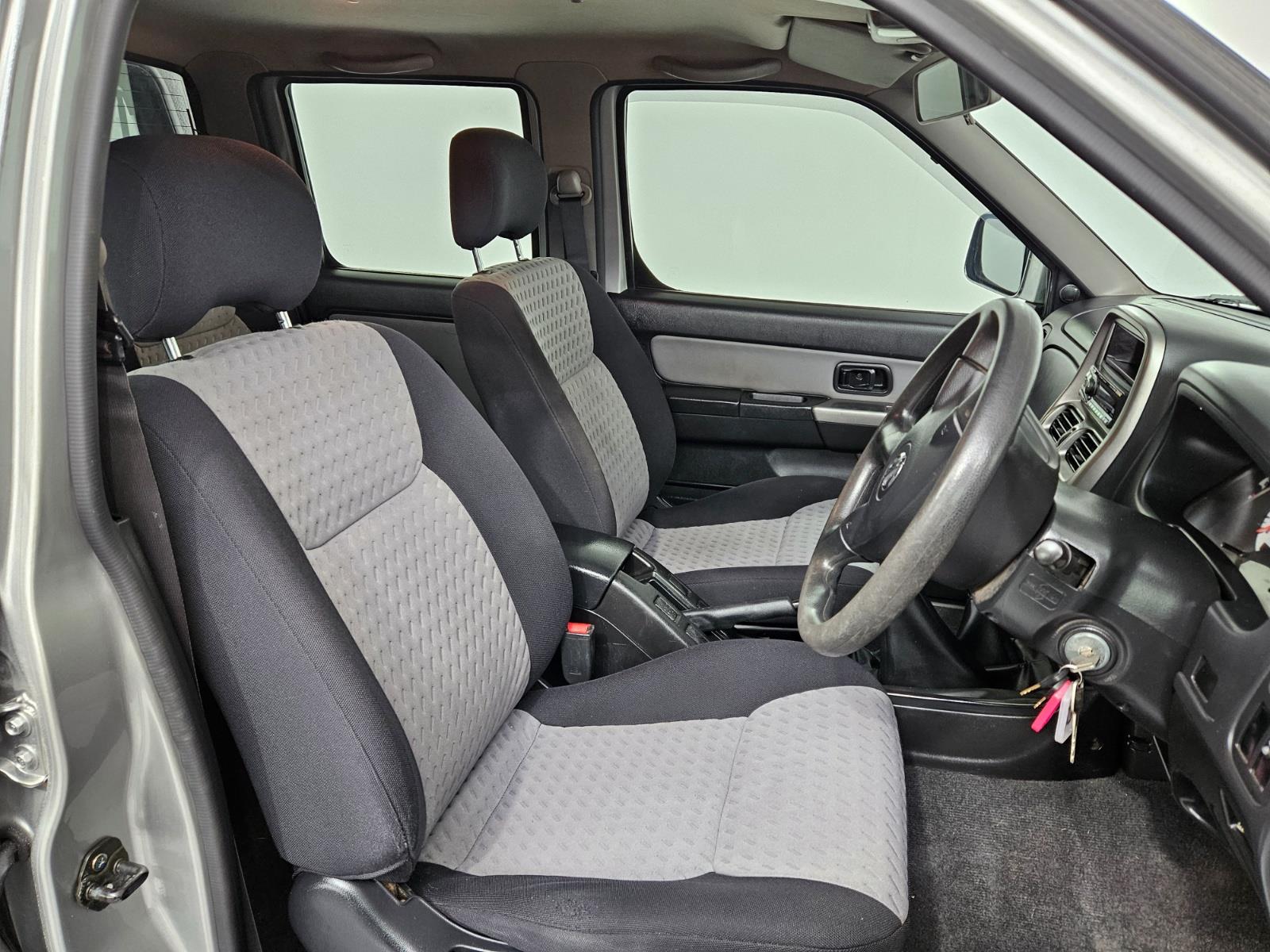 2005 NISSAN NAVARA D22 S2 ST-R MANUAL UTILITY