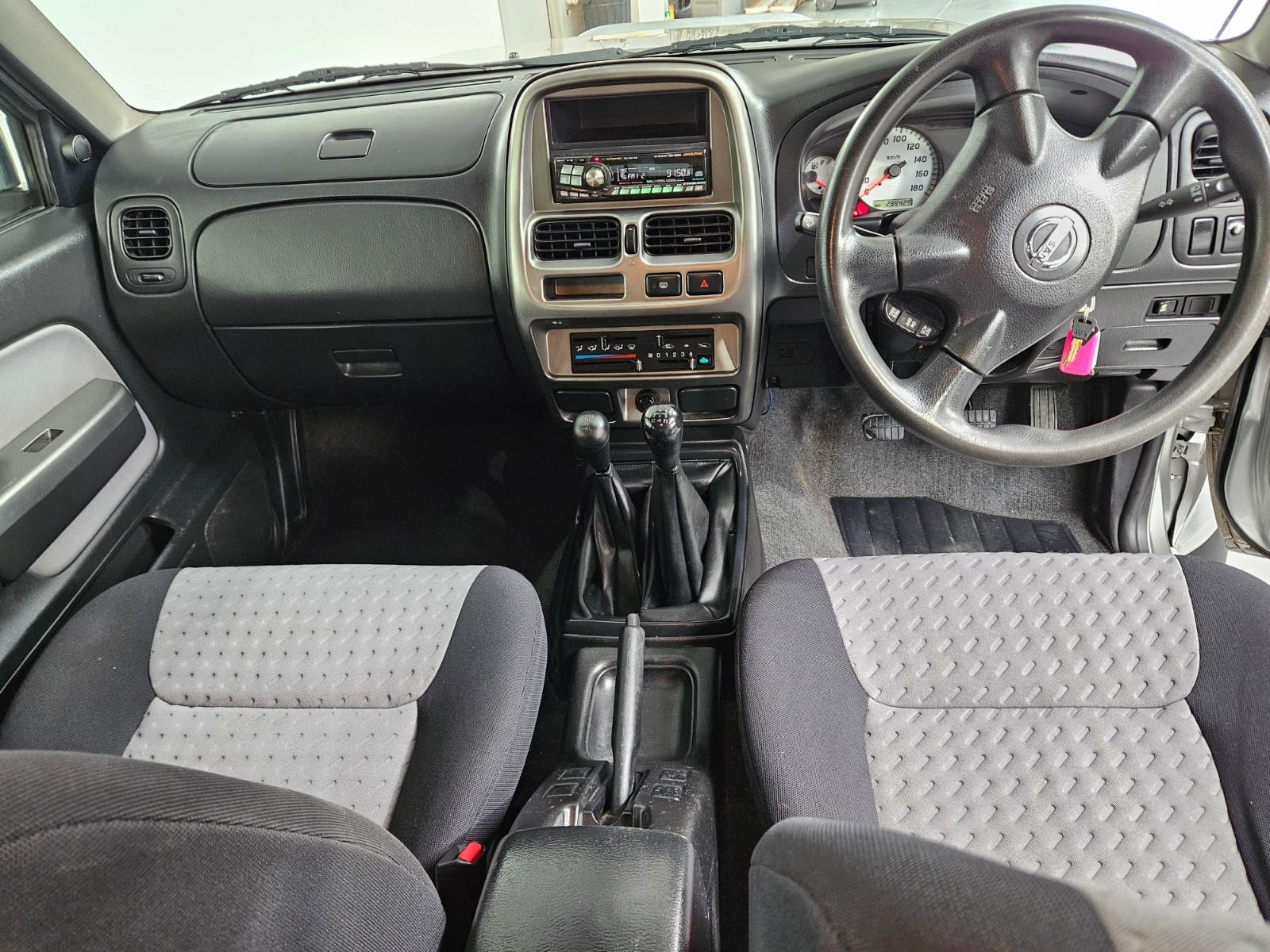 2005 NISSAN NAVARA D22 S2 ST-R MANUAL UTILITY