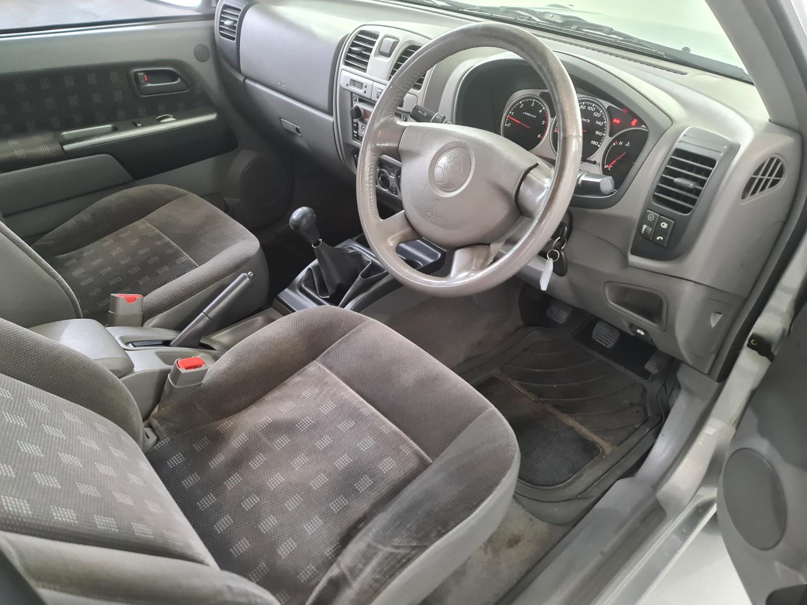 2004 HOLDEN RODEO RA LT MANUAL UTILITY