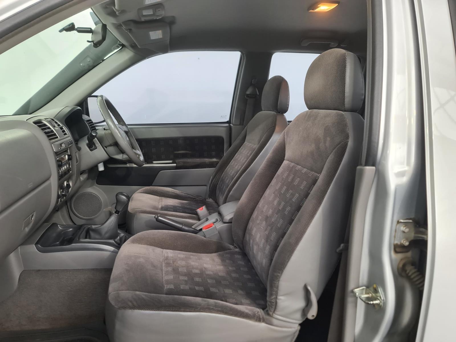 2004 HOLDEN RODEO RA LT MANUAL UTILITY