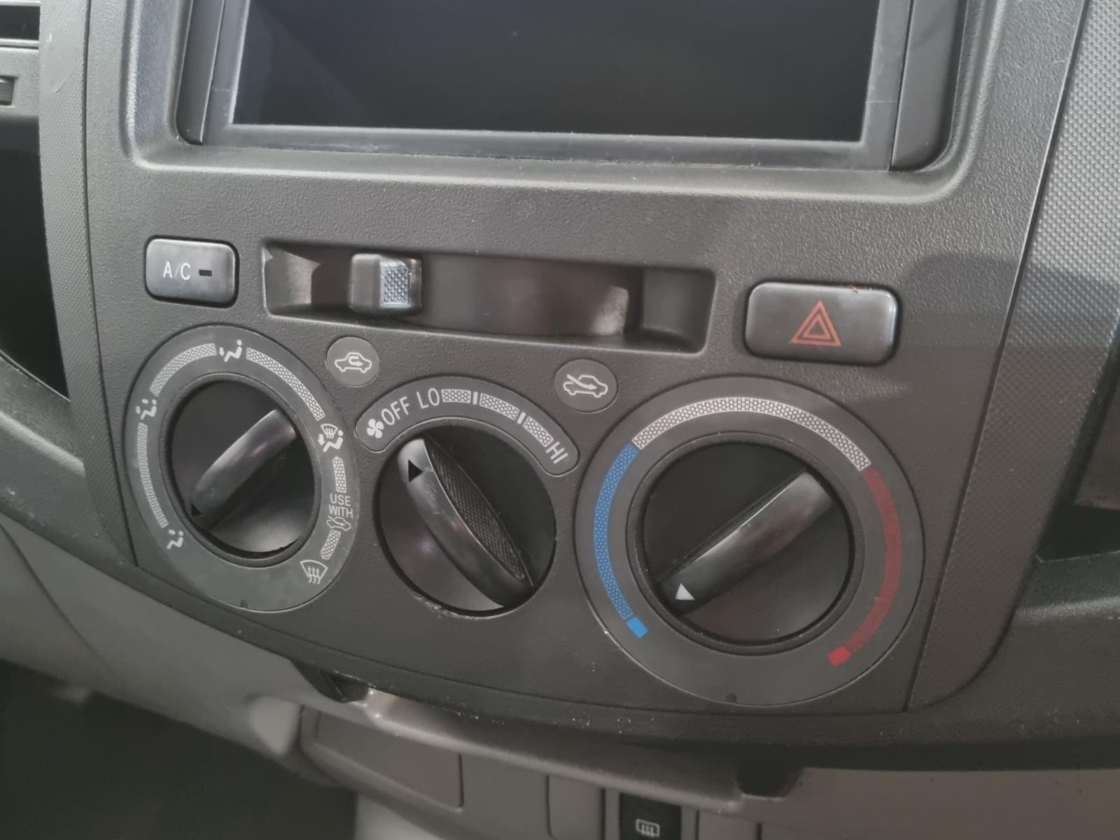 2006 TOYOTA HILUX KUN16R SR MANUAL UTILITY