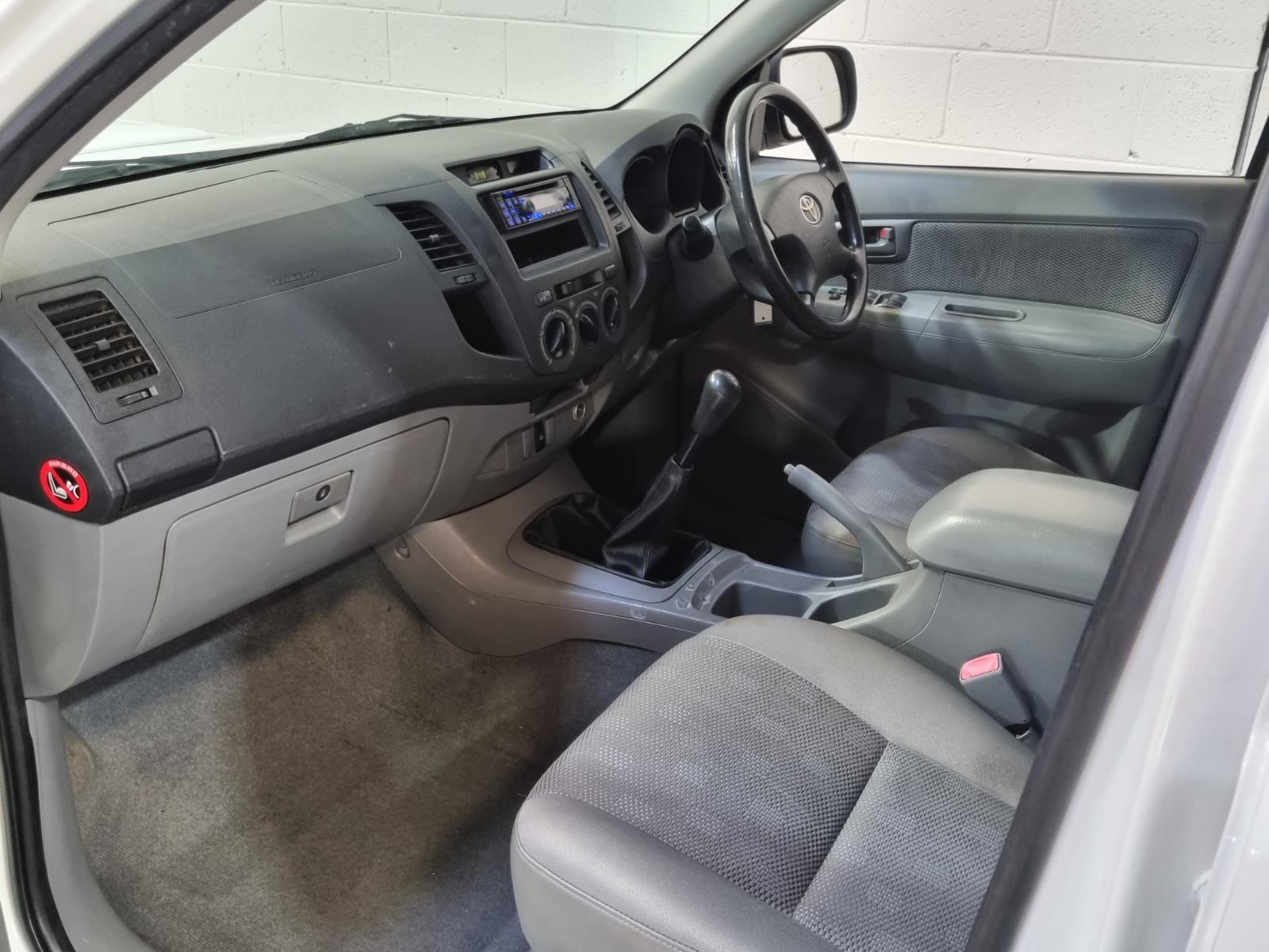 2006 TOYOTA HILUX KUN16R SR MANUAL UTILITY