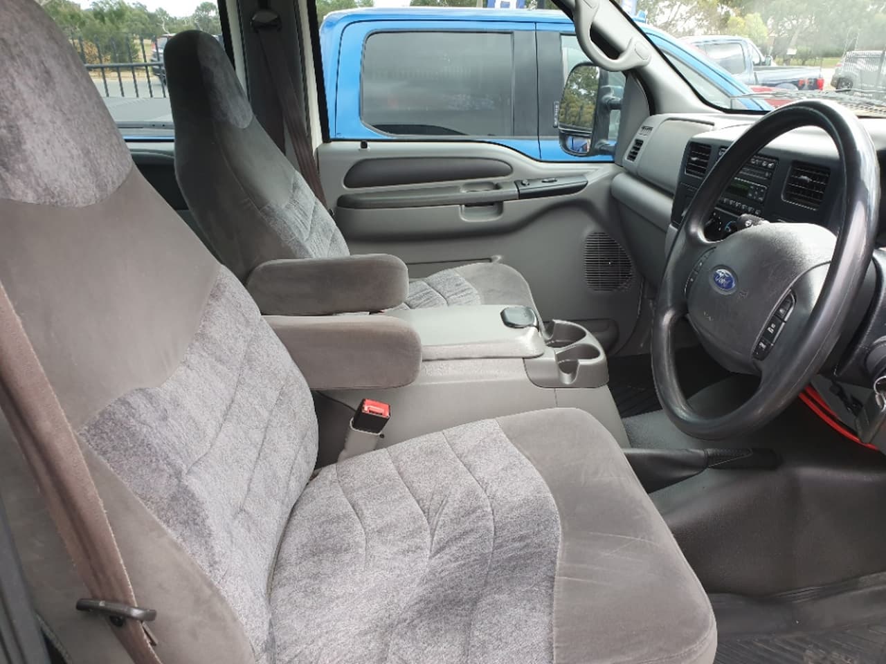 2005 FORD F250 RN AUTOMATIC UTILITY