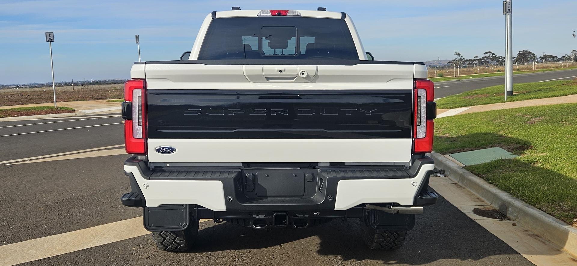 2025 FORD F350 PLATINUM TREMOR 4X4 10 SP AUTOMATIC DUAL CAB P/UP