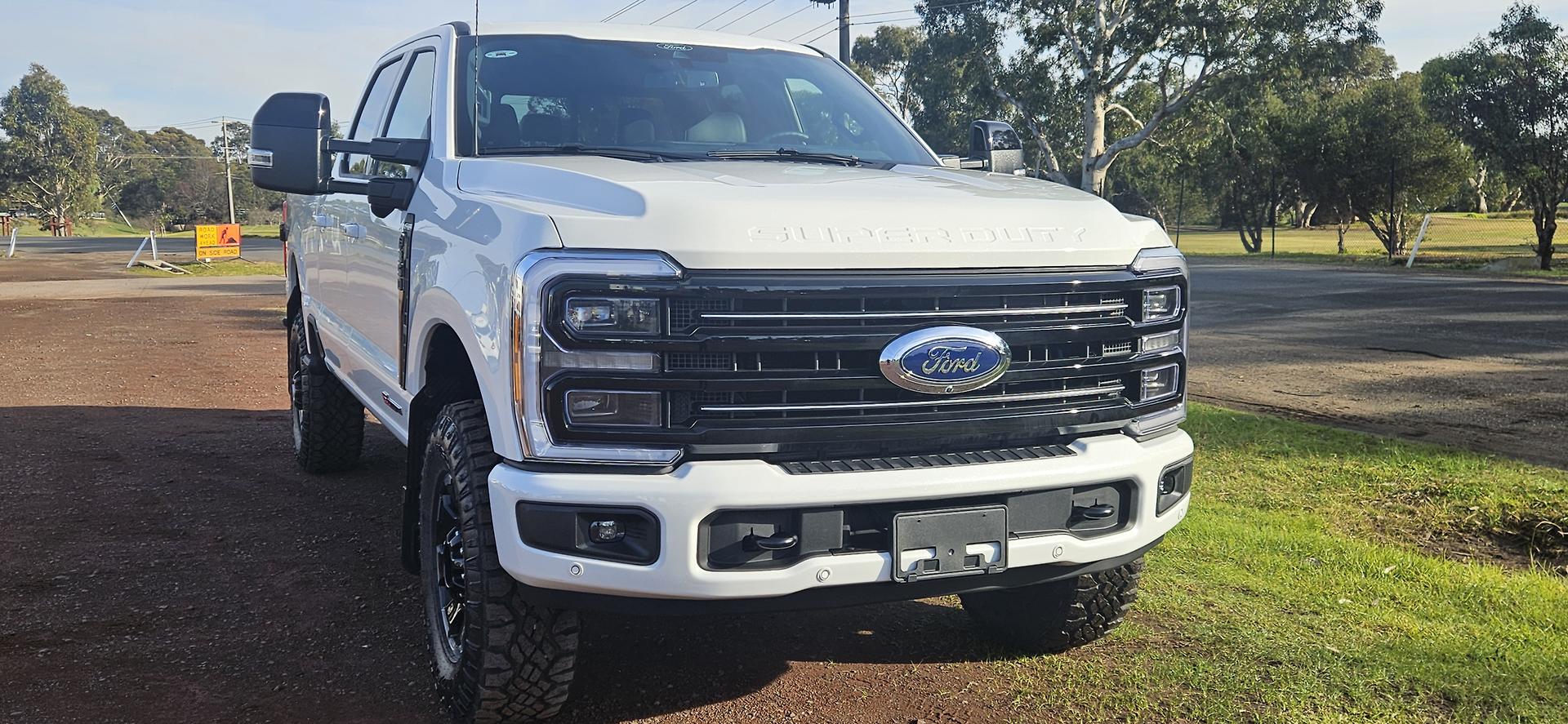 2025 FORD F350 PLATINUM TREMOR 4X4 10 SP AUTOMATIC DUAL CAB P/UP