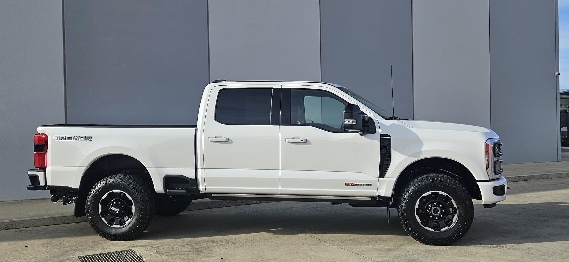 2025 FORD F350 PLATINUM TREMOR 4X4 10 SP AUTOMATIC DUAL CAB P/UP
