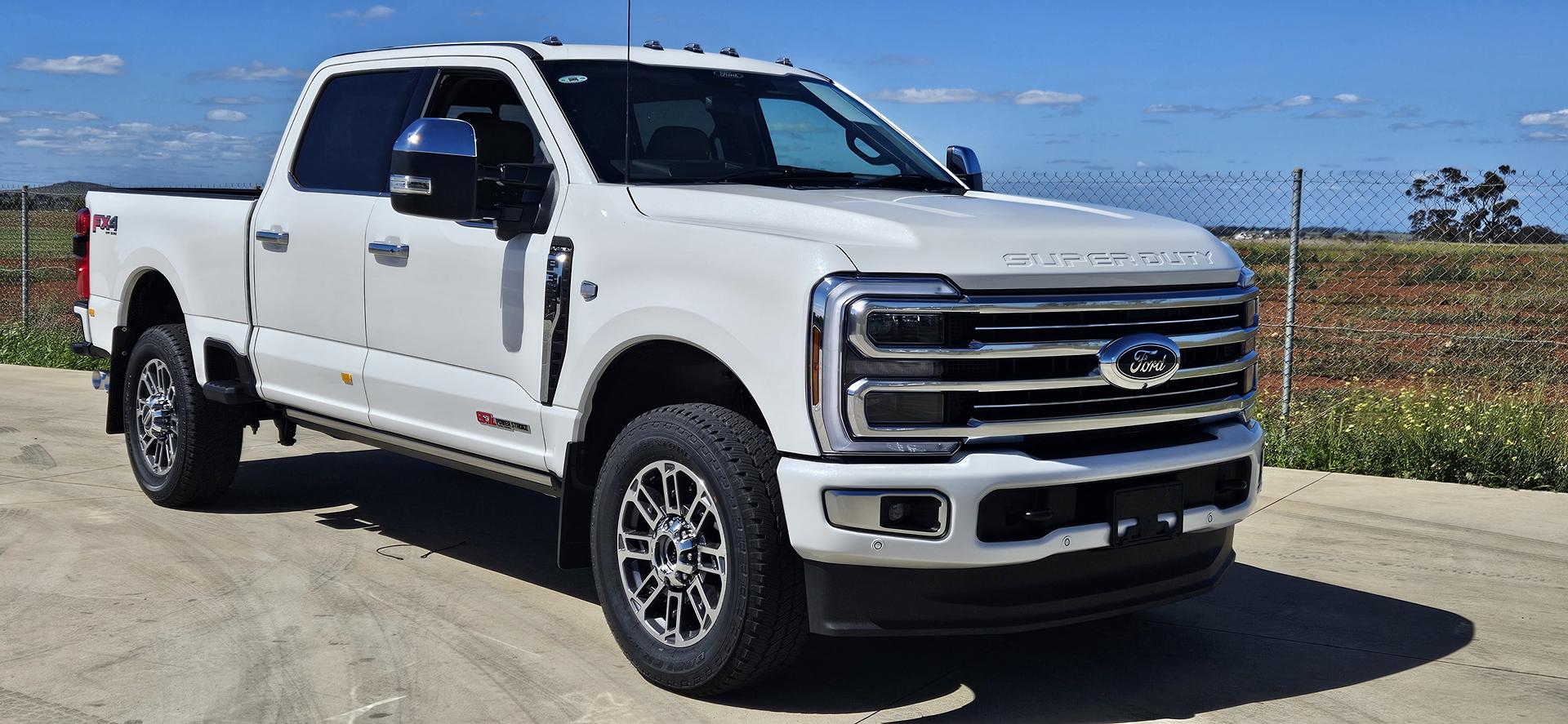 2025 FORD F350 PLATINUM AUTO 4X4 DUAL CAB PICK UP