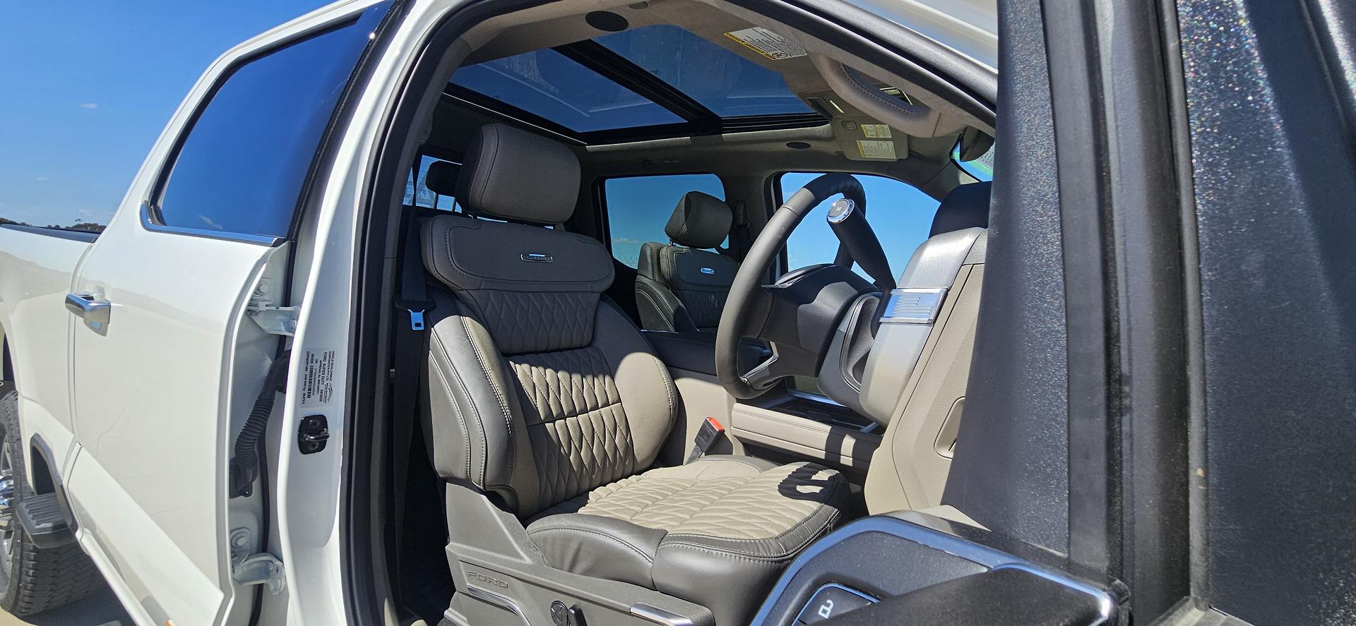 2025 FORD F350 PLATINUM AUTO 4X4 DUAL CAB PICK UP
