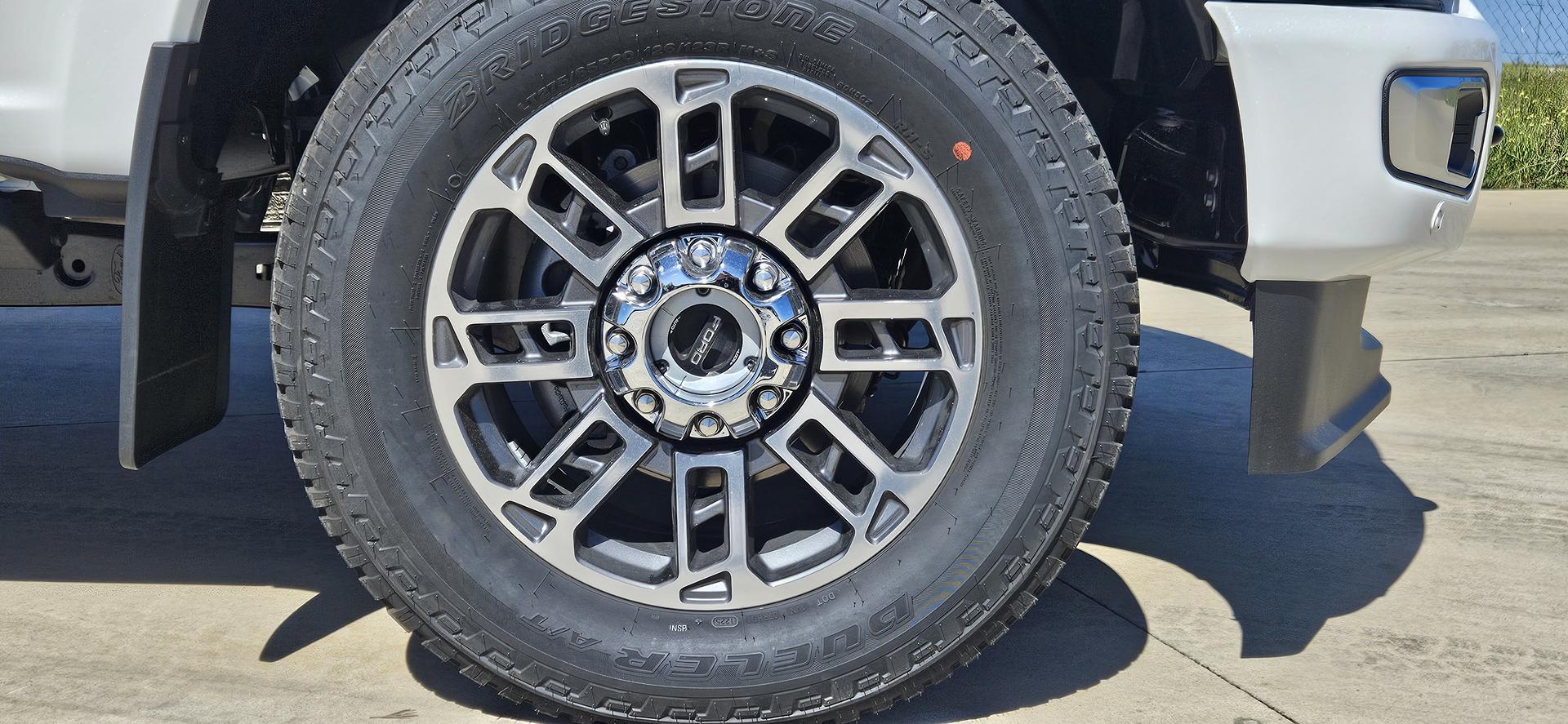 2025 FORD F350 PLATINUM AUTO 4X4 DUAL CAB PICK UP