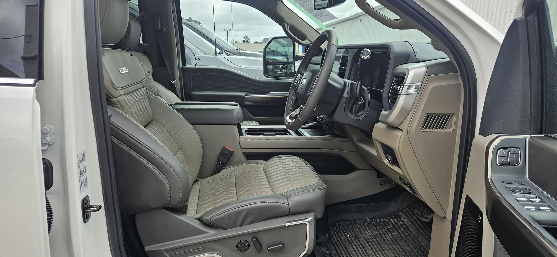 2025 FORD F350 PLATINUM AUTO 4X4 DUAL CAB PICK UP