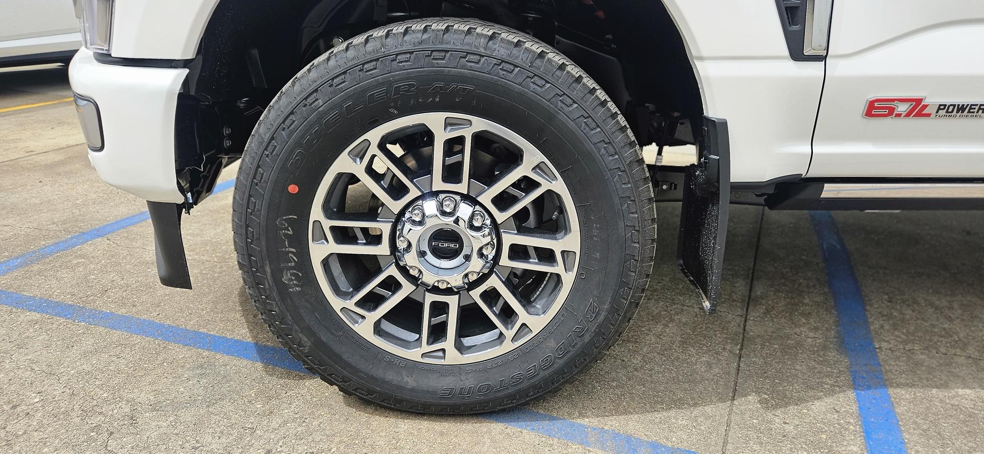 2025 FORD F350 PLATINUM AUTO 4X4 DUAL CAB PICK UP