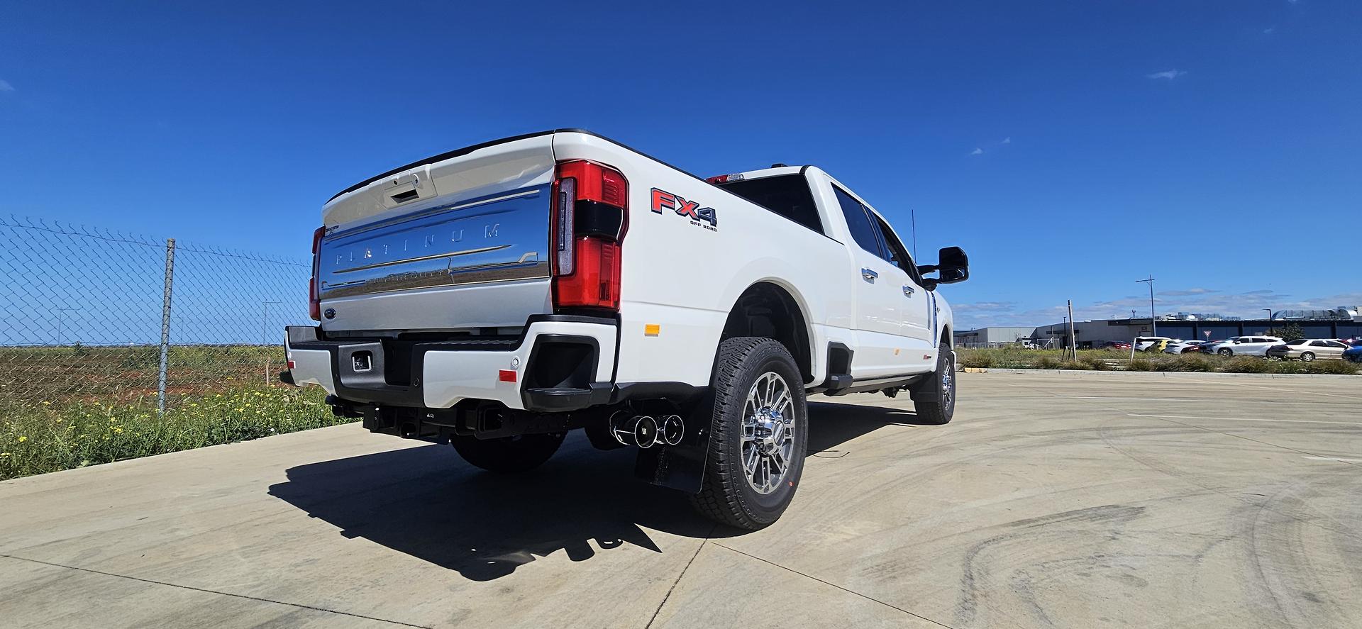 2025 FORD F350 PLATINUM AUTO 4X4 DUAL CAB PICK UP