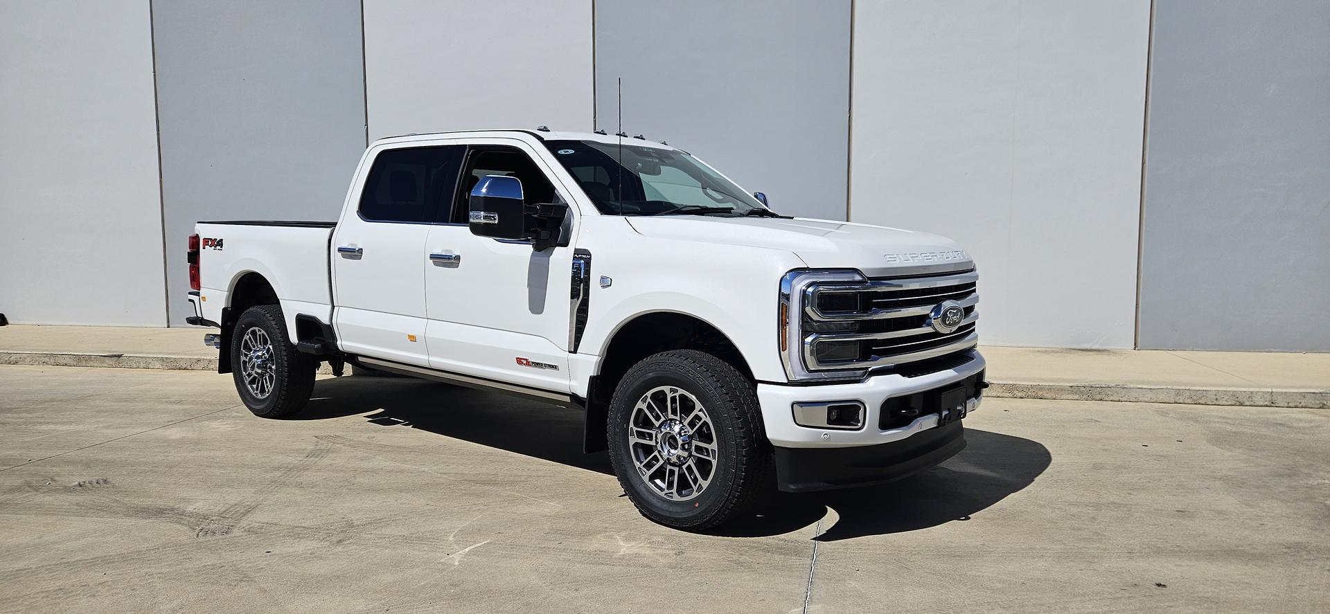 2025 FORD F350 PLATINUM AUTO 4X4 DUAL CAB PICK UP