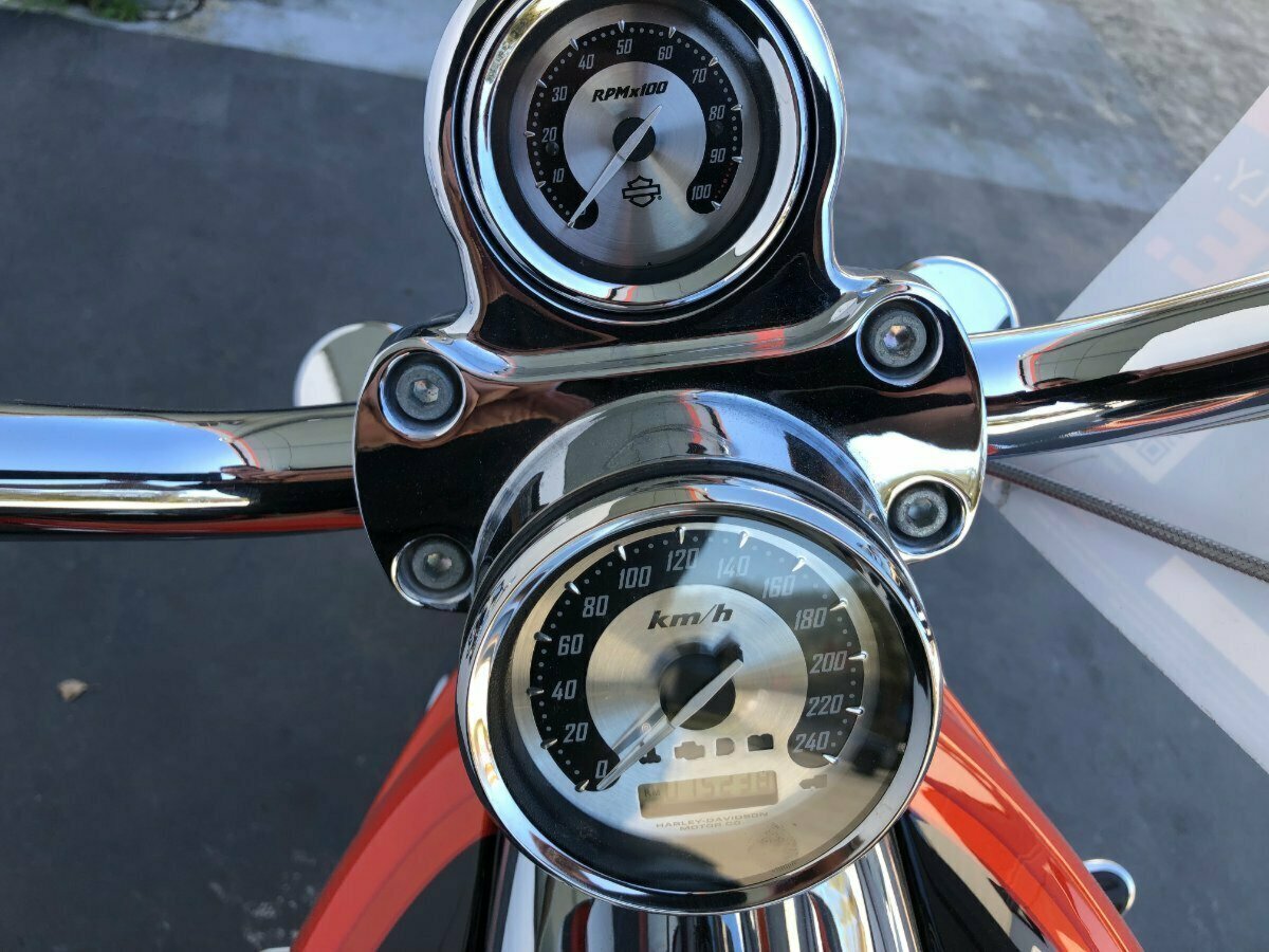 2005 HARLEY-DAVIDSON VRSCSE SCREAMIN' EAGLE V-ROD CRUISER