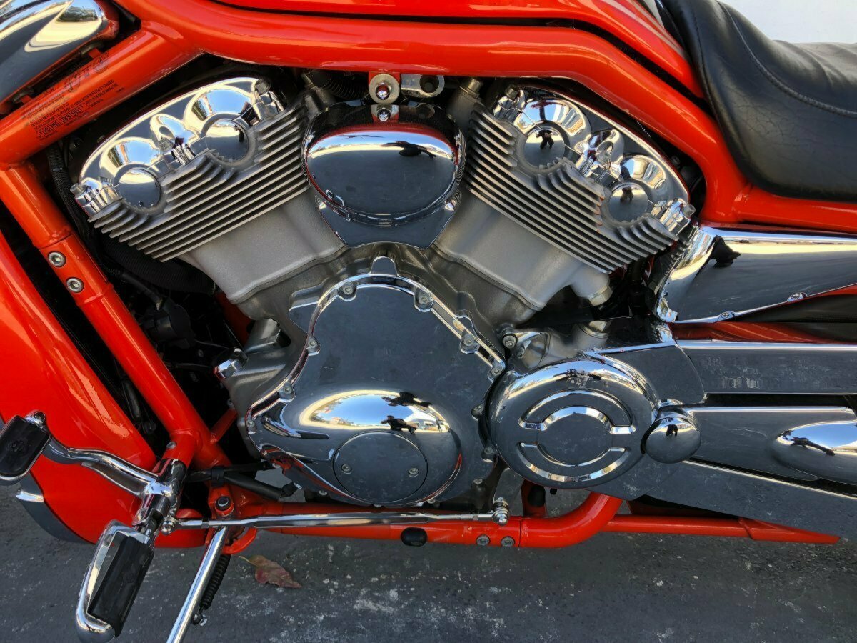 2005 HARLEY-DAVIDSON VRSCSE SCREAMIN' EAGLE V-ROD CRUISER