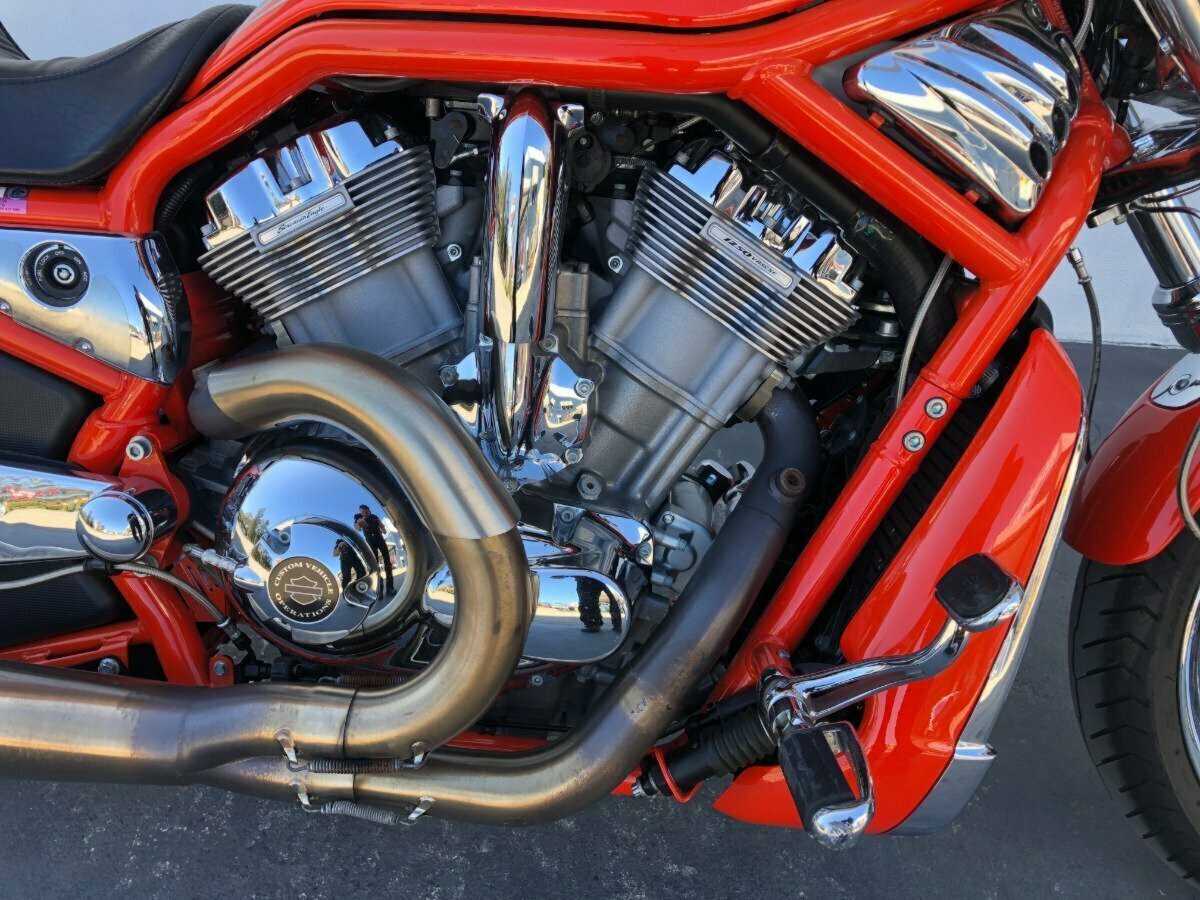 2005 HARLEY-DAVIDSON VRSCSE SCREAMIN' EAGLE V-ROD CRUISER