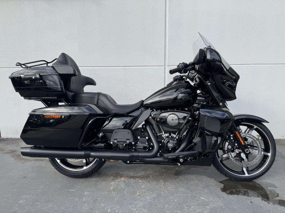 2025 HARLEY-DAVIDSON STREET GLIDE ULTRA 117 (FLHXU) TOURER