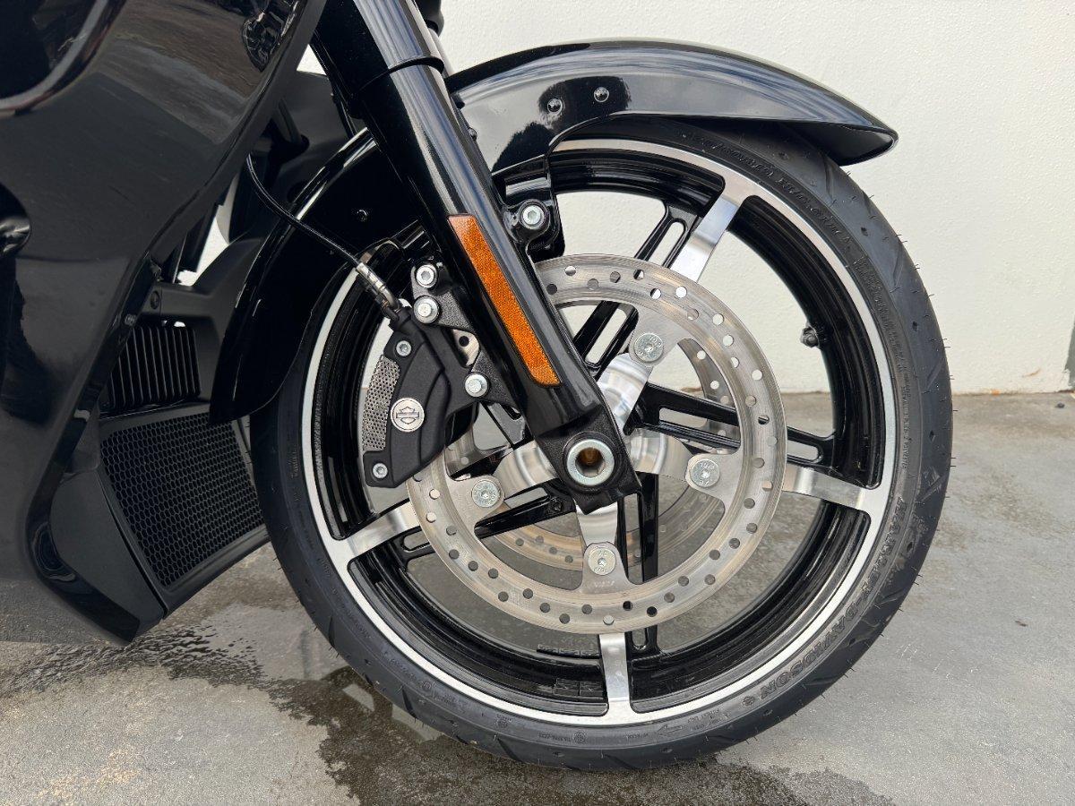 2025 HARLEY-DAVIDSON STREET GLIDE ULTRA 117 (FLHXU) TOURER