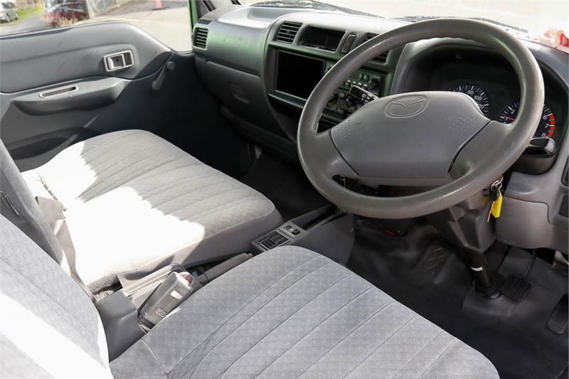 1998 MAZDA E2000 E AUTOMATIC VAN