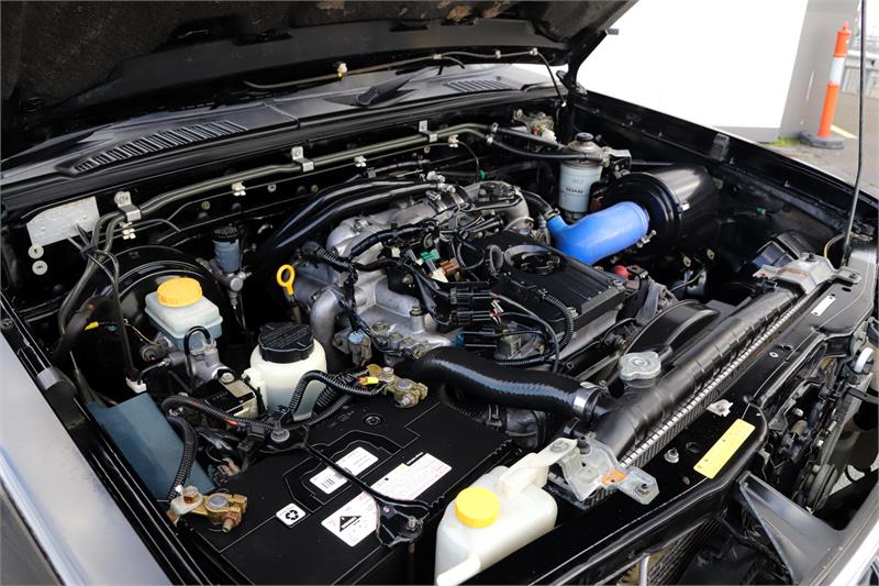 2003 NISSAN NAVARA D22 ST-R MANUAL UTILITY