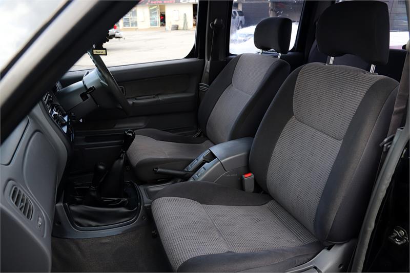 2003 NISSAN NAVARA D22 ST-R MANUAL UTILITY