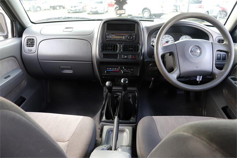 2003 NISSAN NAVARA D22 ST-R MANUAL UTILITY