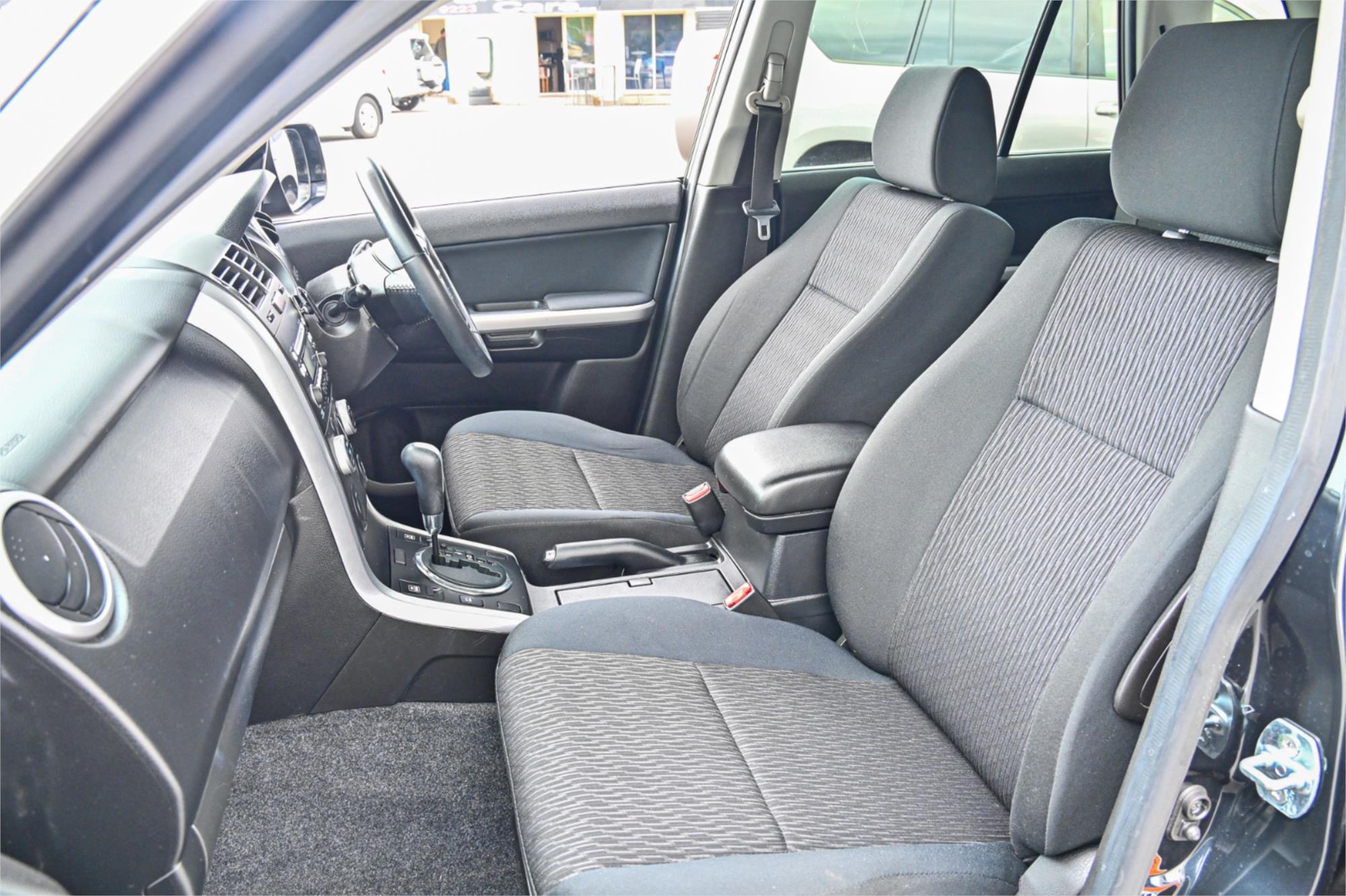 2013 SUZUKI GRAND VITARA JB MY13 URBAN (4x2) 4 SP AUTOMATIC 4D WAGON