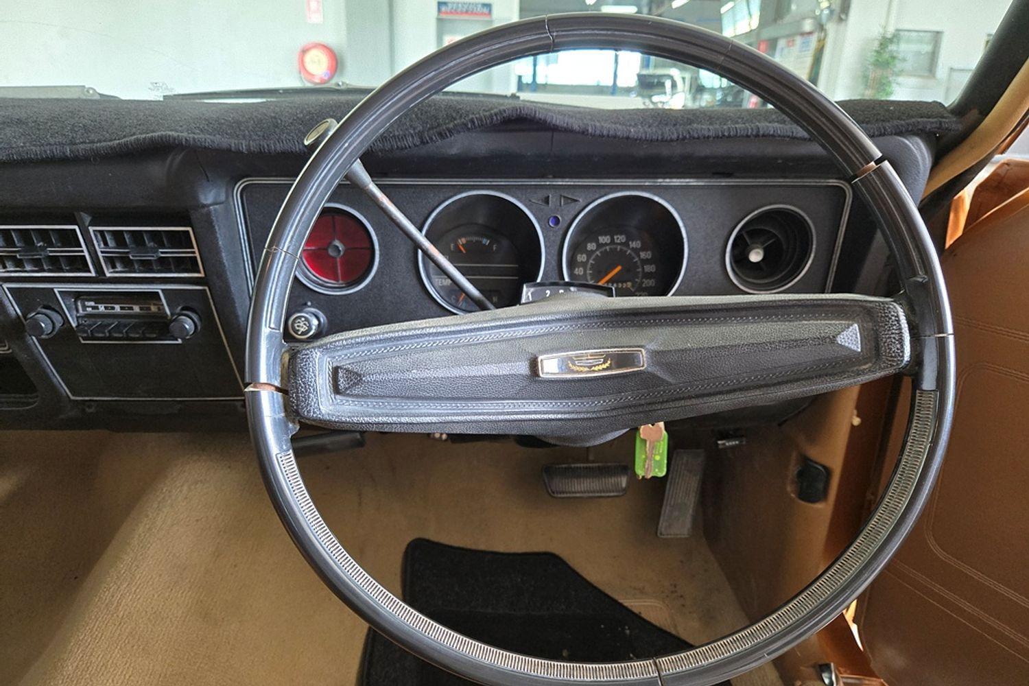 1978 FORD LTD AUTOMATIC SEDAN
