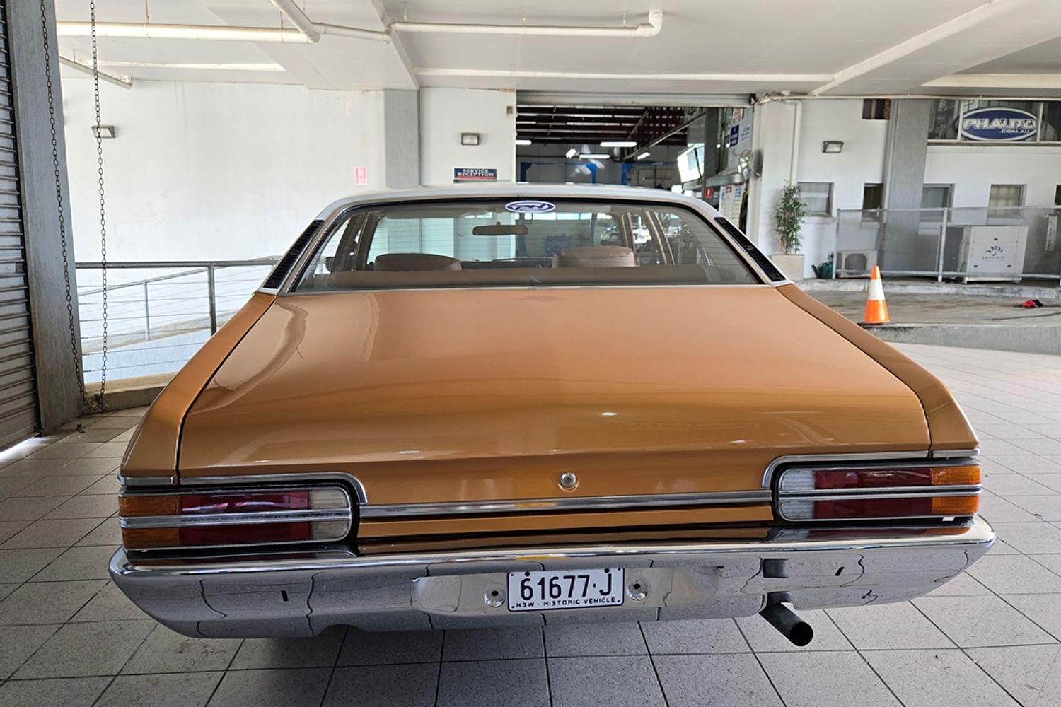 1978 FORD LTD AUTOMATIC SEDAN