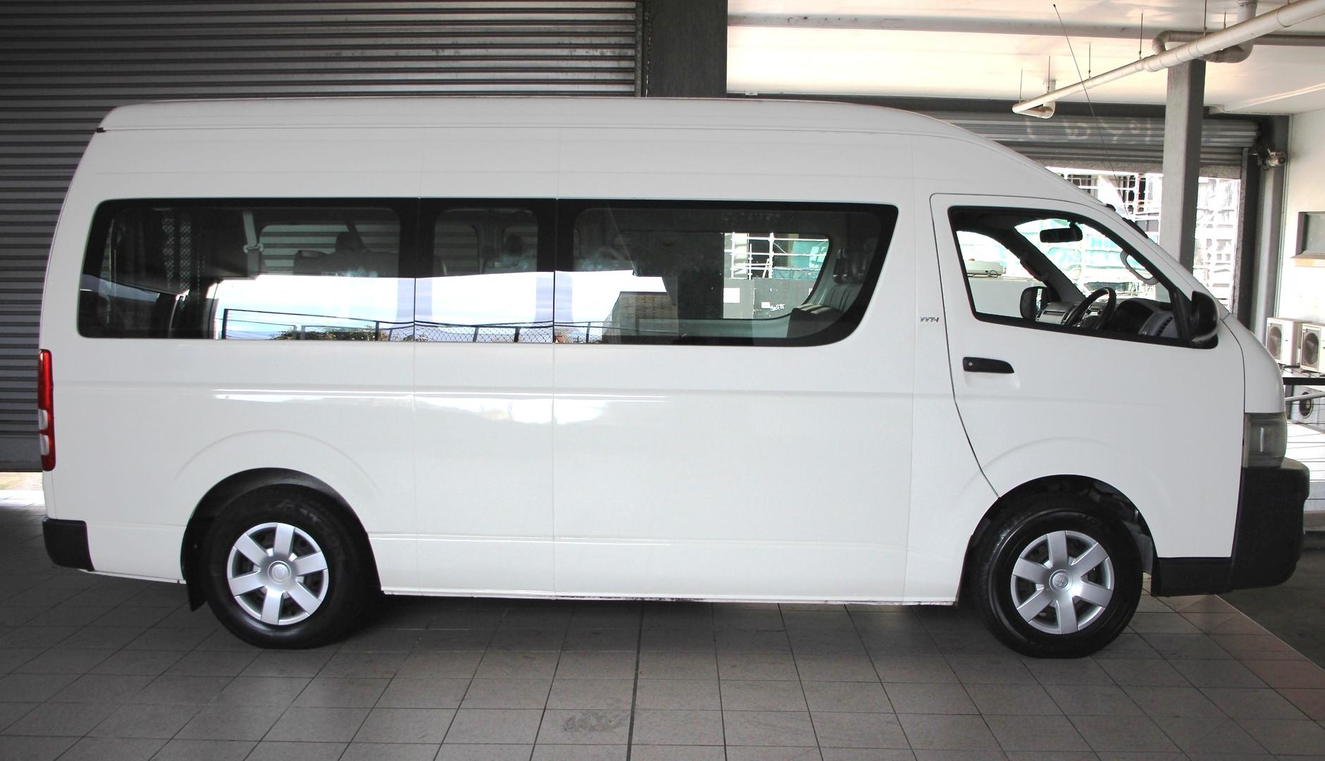 2009 TOYOTA HIACE COMMUTER SUPER LWB AUTO MY08 BUS