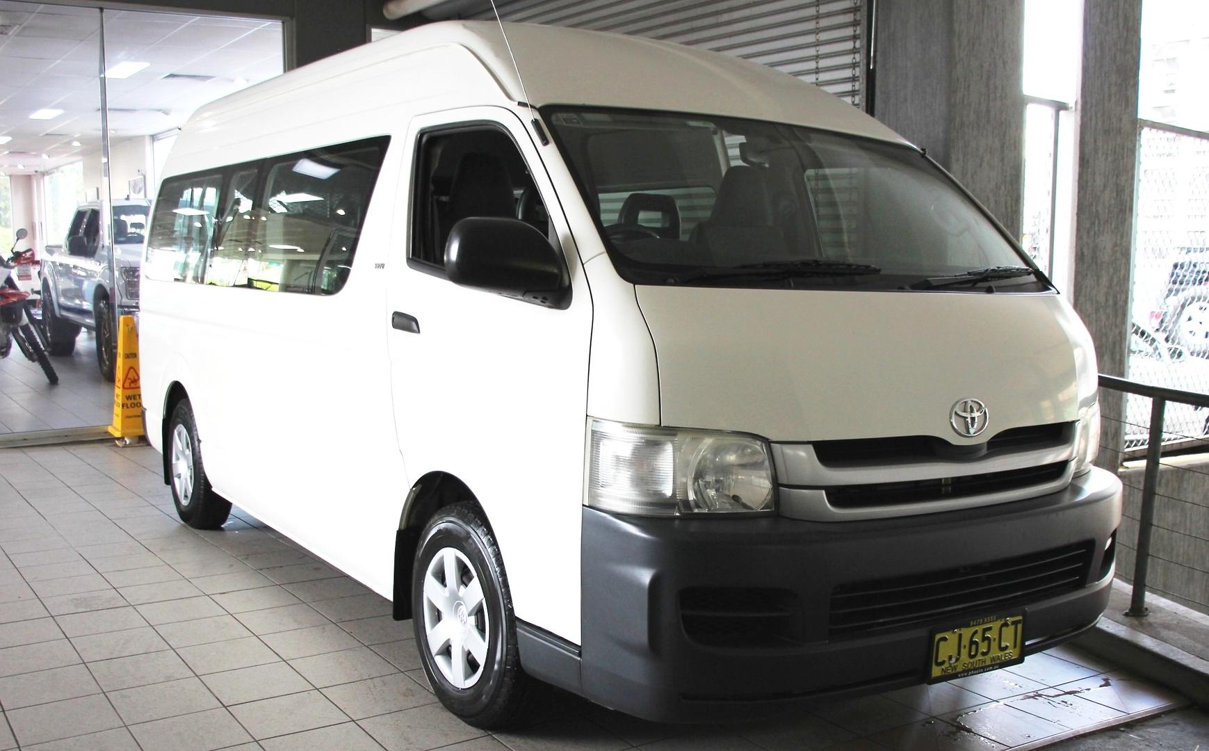 2009 TOYOTA HIACE COMMUTER SUPER LWB AUTO MY08 BUS