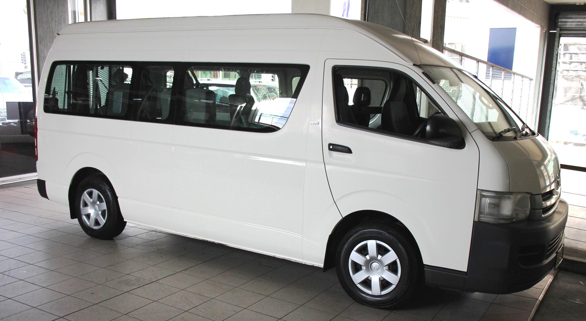 2009 TOYOTA HIACE COMMUTER SUPER LWB AUTO MY08 BUS
