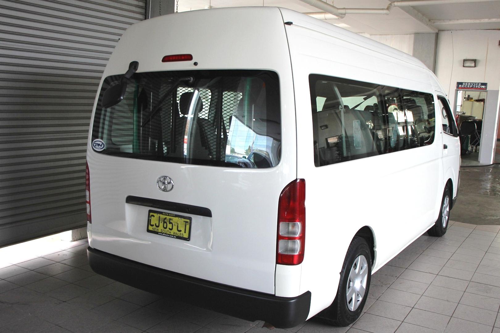 2009 TOYOTA HIACE COMMUTER SUPER LWB AUTO MY08 BUS