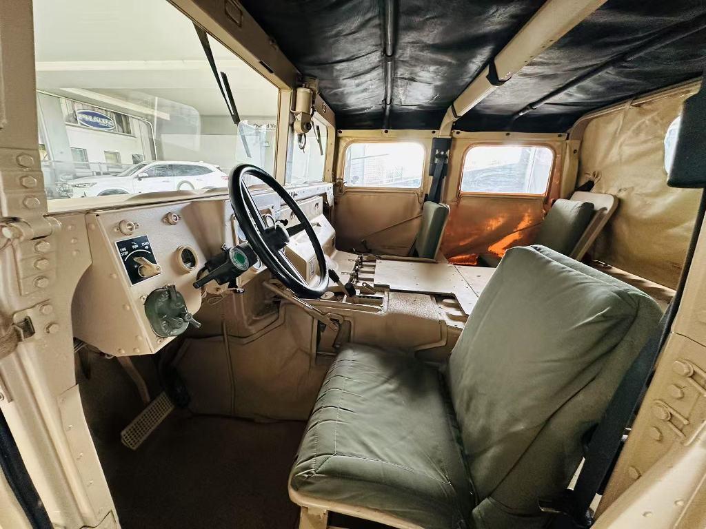 1989 AM GENERAL HMMWV M1097R1 AUTO 4X4 MILITARY VEHICLE