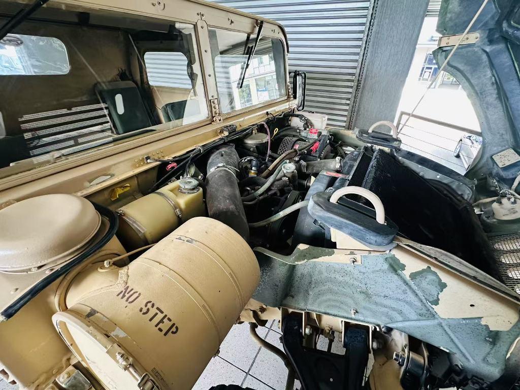 1989 AM GENERAL HMMWV M1097R1 AUTO 4X4 MILITARY VEHICLE