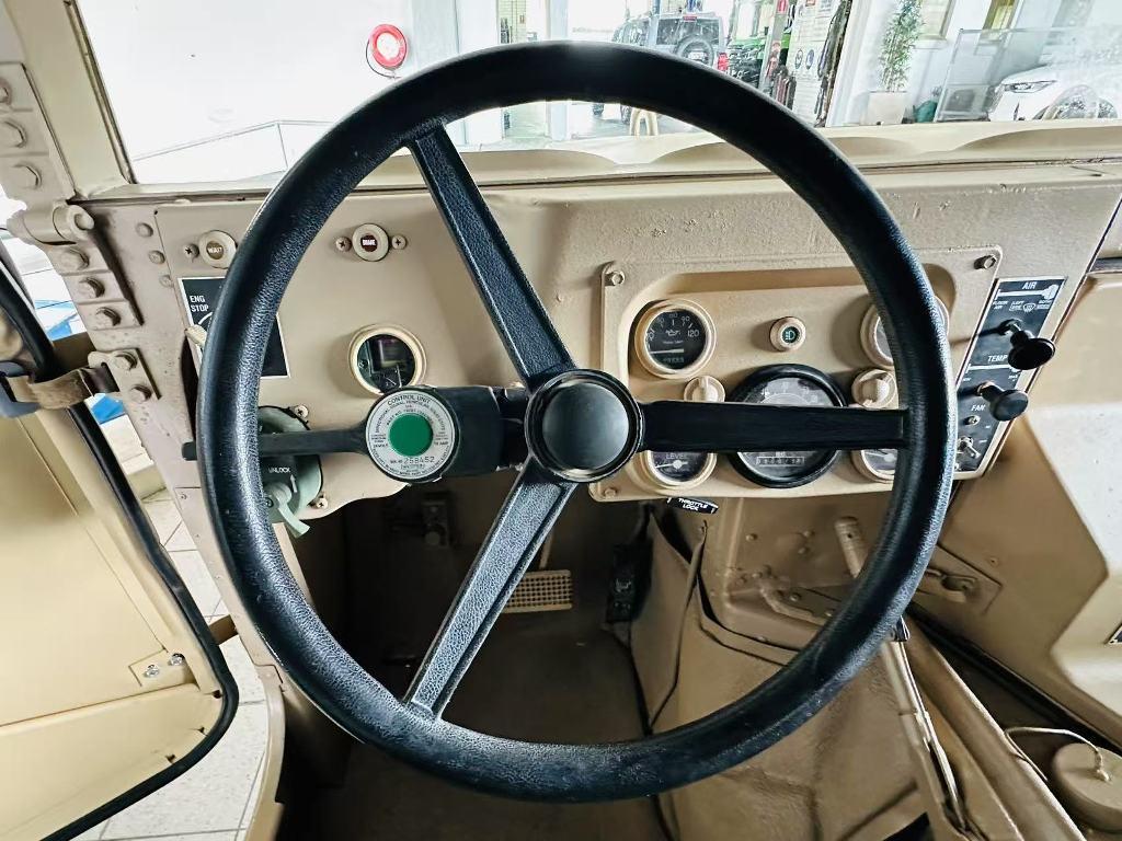 1989 AM GENERAL HMMWV M1097R1 AUTO 4X4 MILITARY VEHICLE