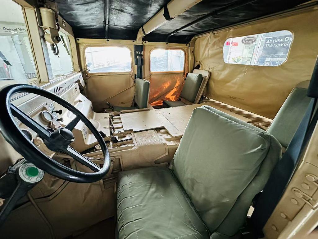 1989 AM GENERAL HMMWV M1097R1 AUTO 4X4 MILITARY VEHICLE