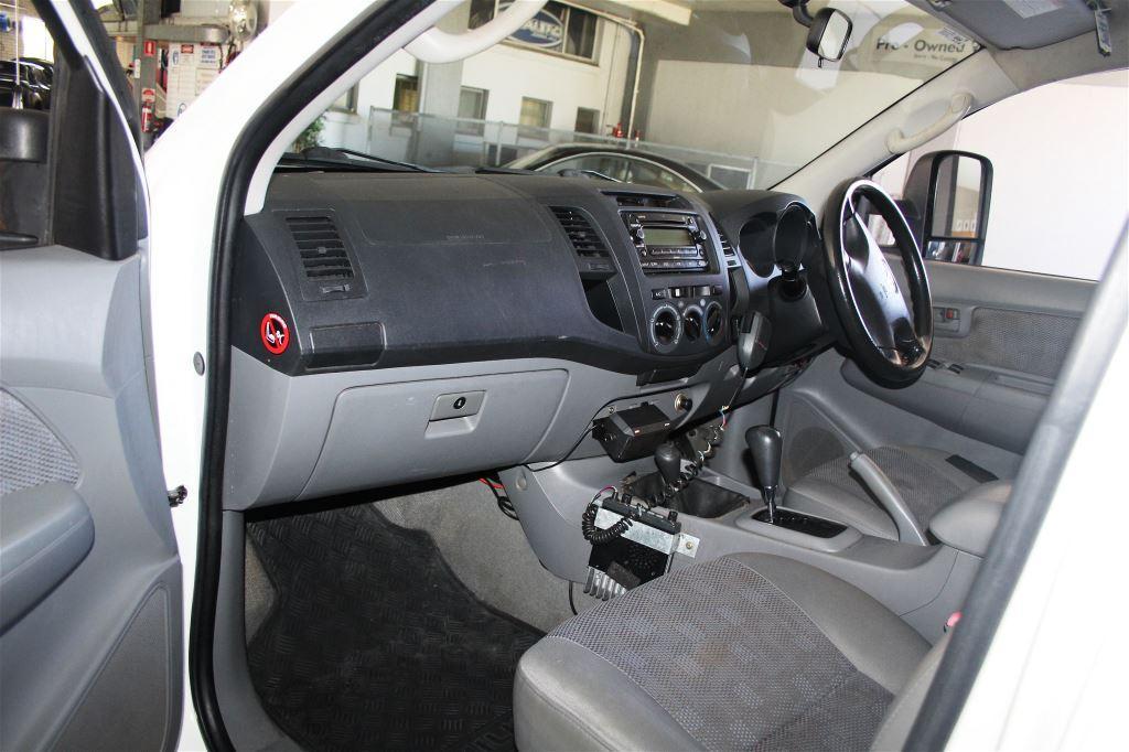 2006 TOYOTA HILUX SR AUTO 4X4 MY05 DUAL CAB UTILITY