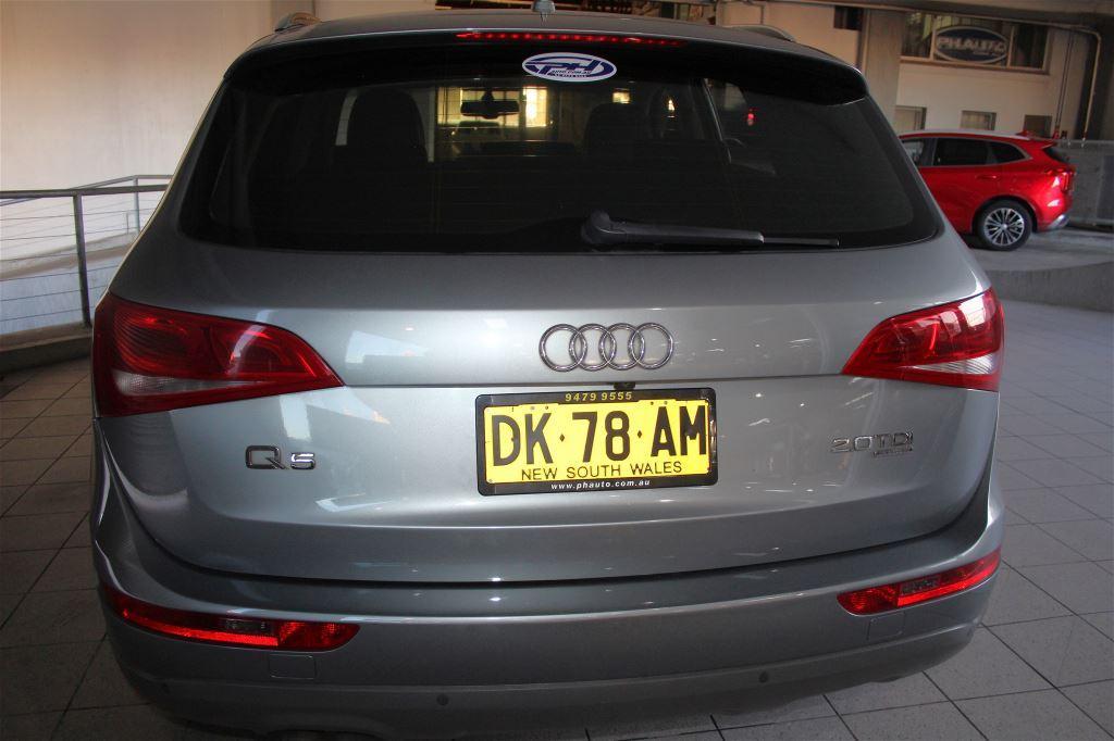 2011 AUDI Q5 8R MY12 2.0 TDI QUATTRO 7 SP AUTO DUAL CLUTCH 4D WAGON