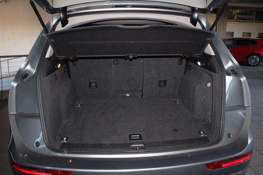 2011 AUDI Q5 8R MY12 2.0 TDI QUATTRO 7 SP AUTO DUAL CLUTCH 4D WAGON