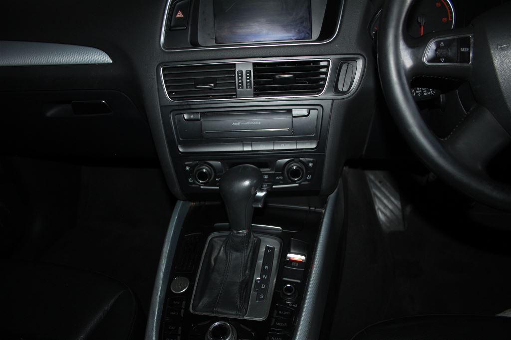 2011 AUDI Q5 8R MY12 2.0 TDI QUATTRO 7 SP AUTO DUAL CLUTCH 4D WAGON